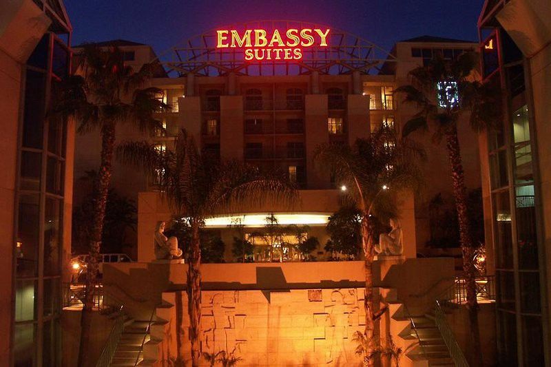 Embassy Suites By Hilton Brea - North Orange County Экстерьер фото